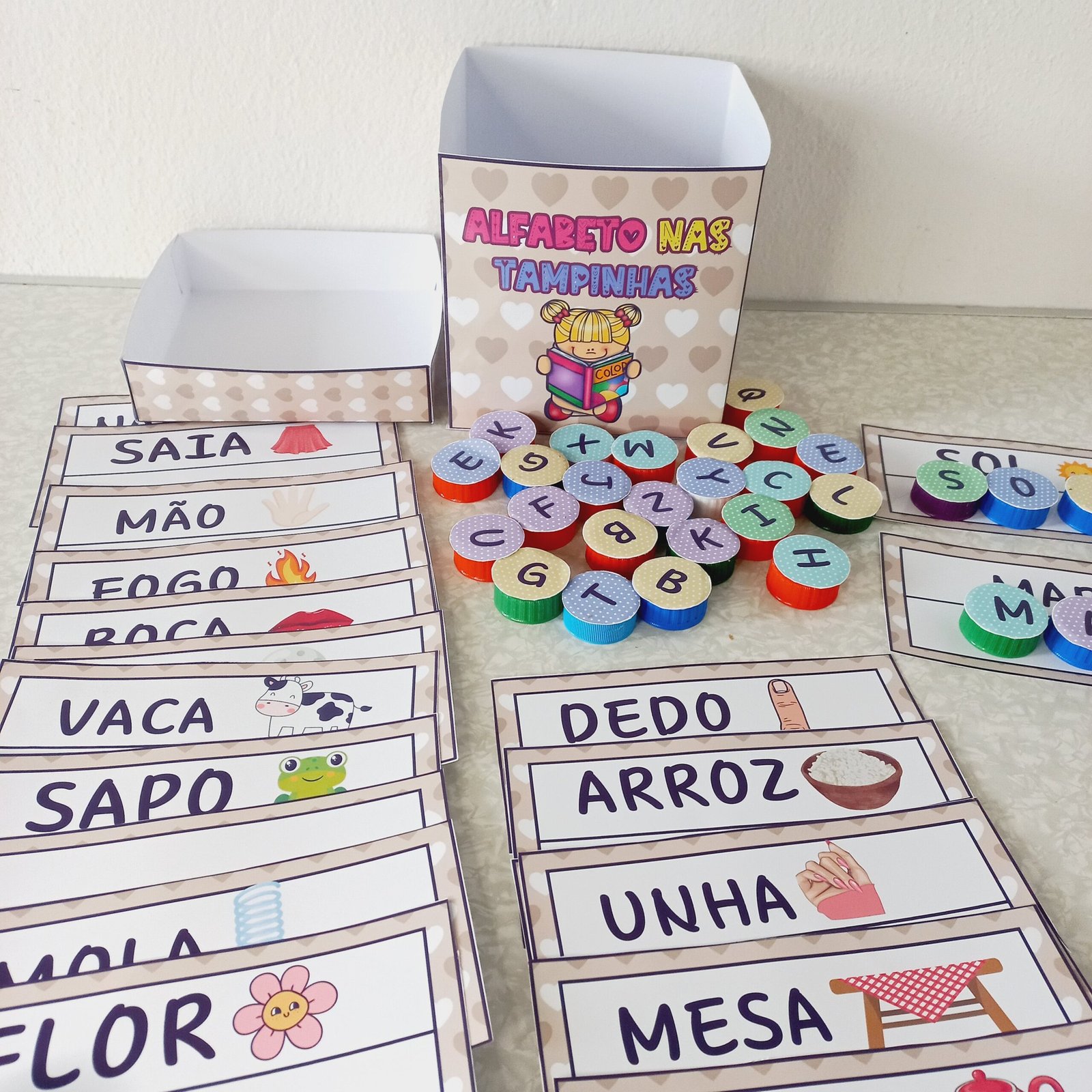 📝Alfabeto nas tampinhas: - Imagem 8