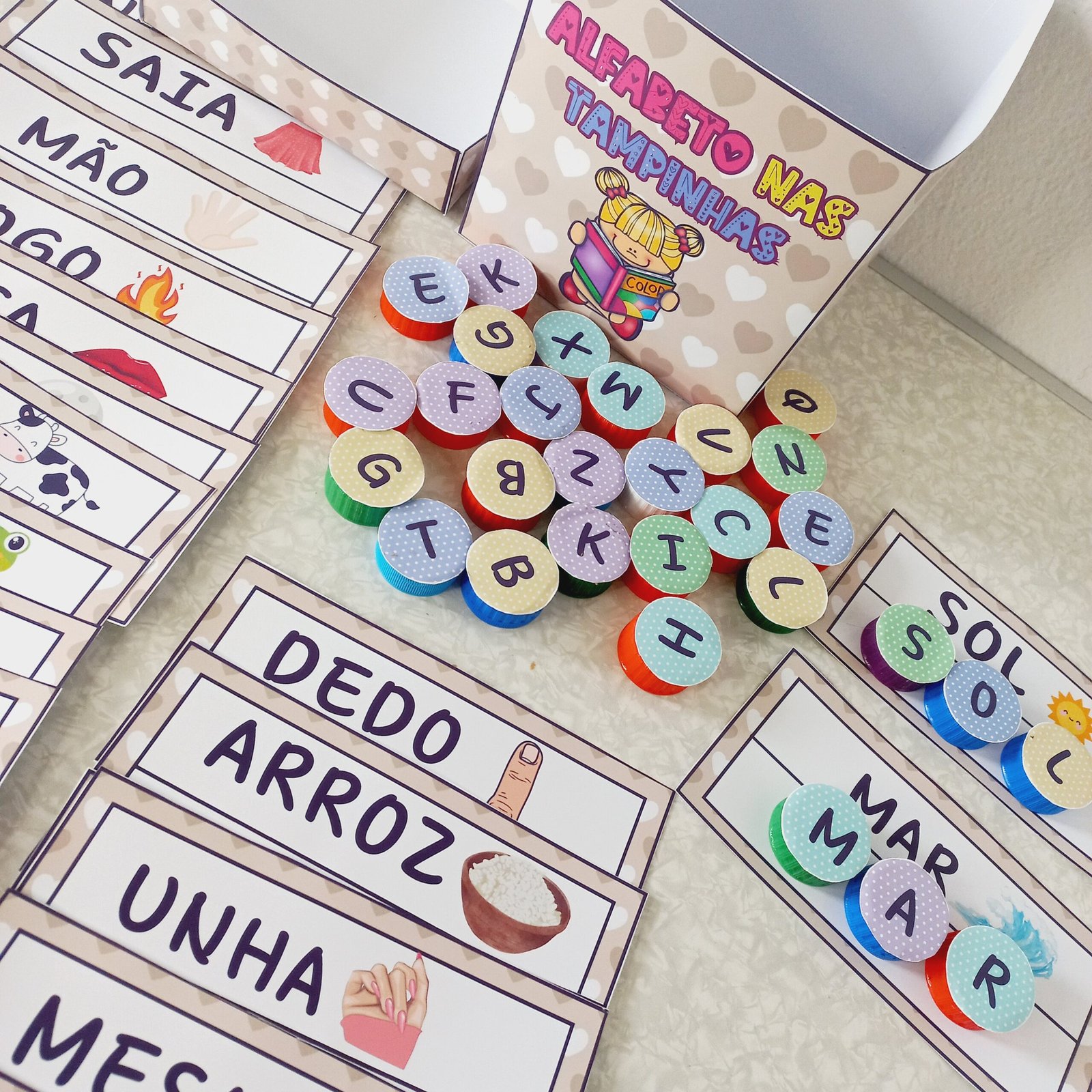 📝Alfabeto nas tampinhas: - Imagem 2