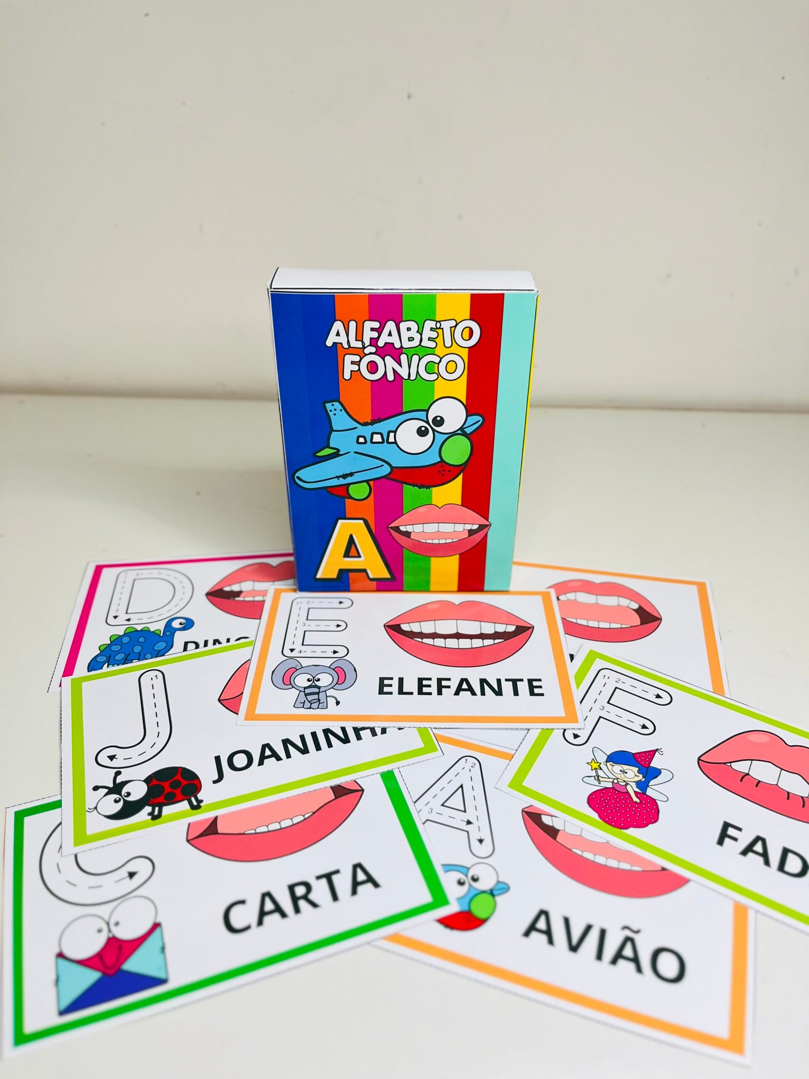 Alfabeto Fônico com Caixinha: Aprendizado Divertido!