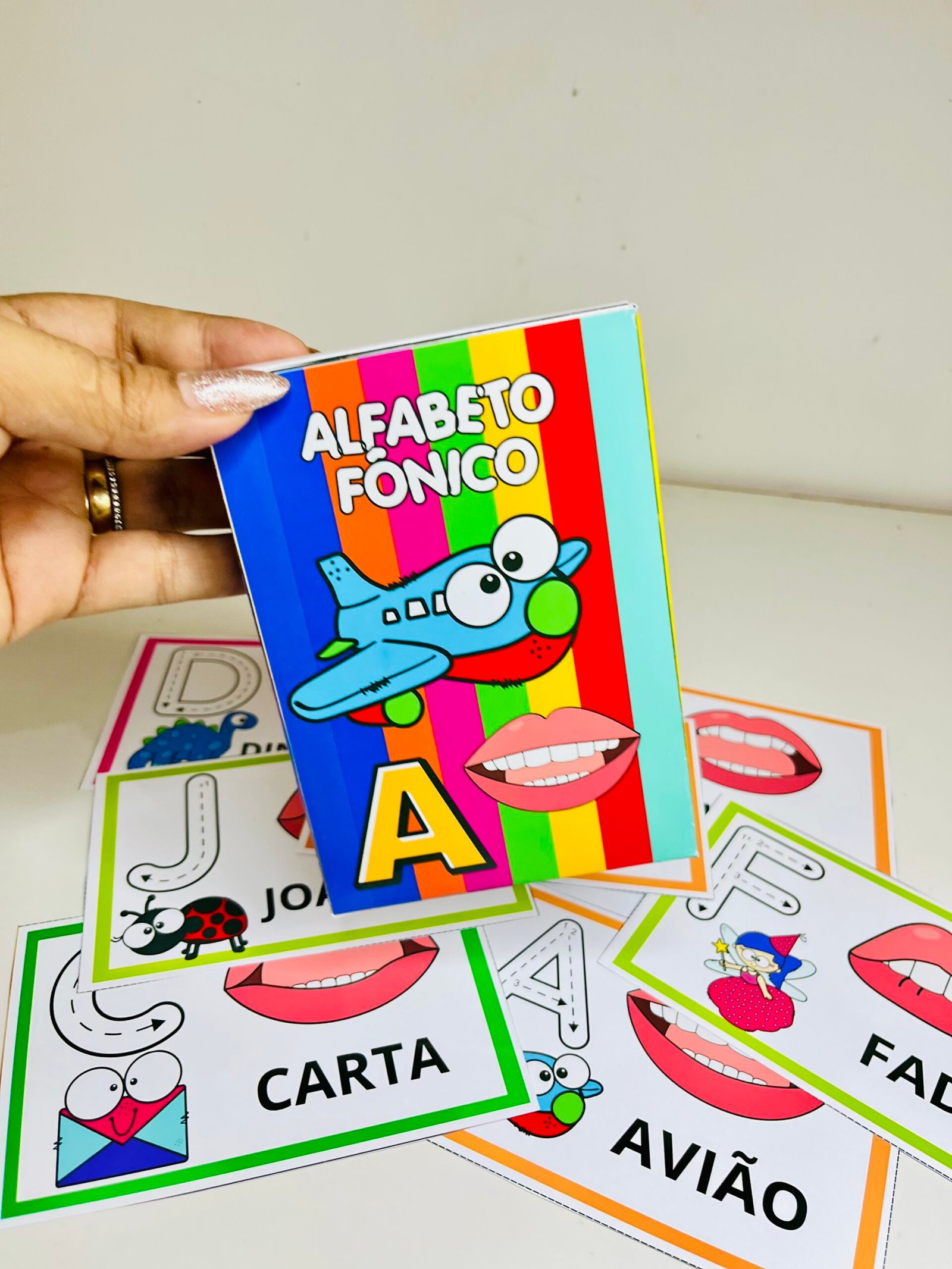 Alfabeto Fônico com Caixinha: Aprendizado Divertido! - Imagem 4